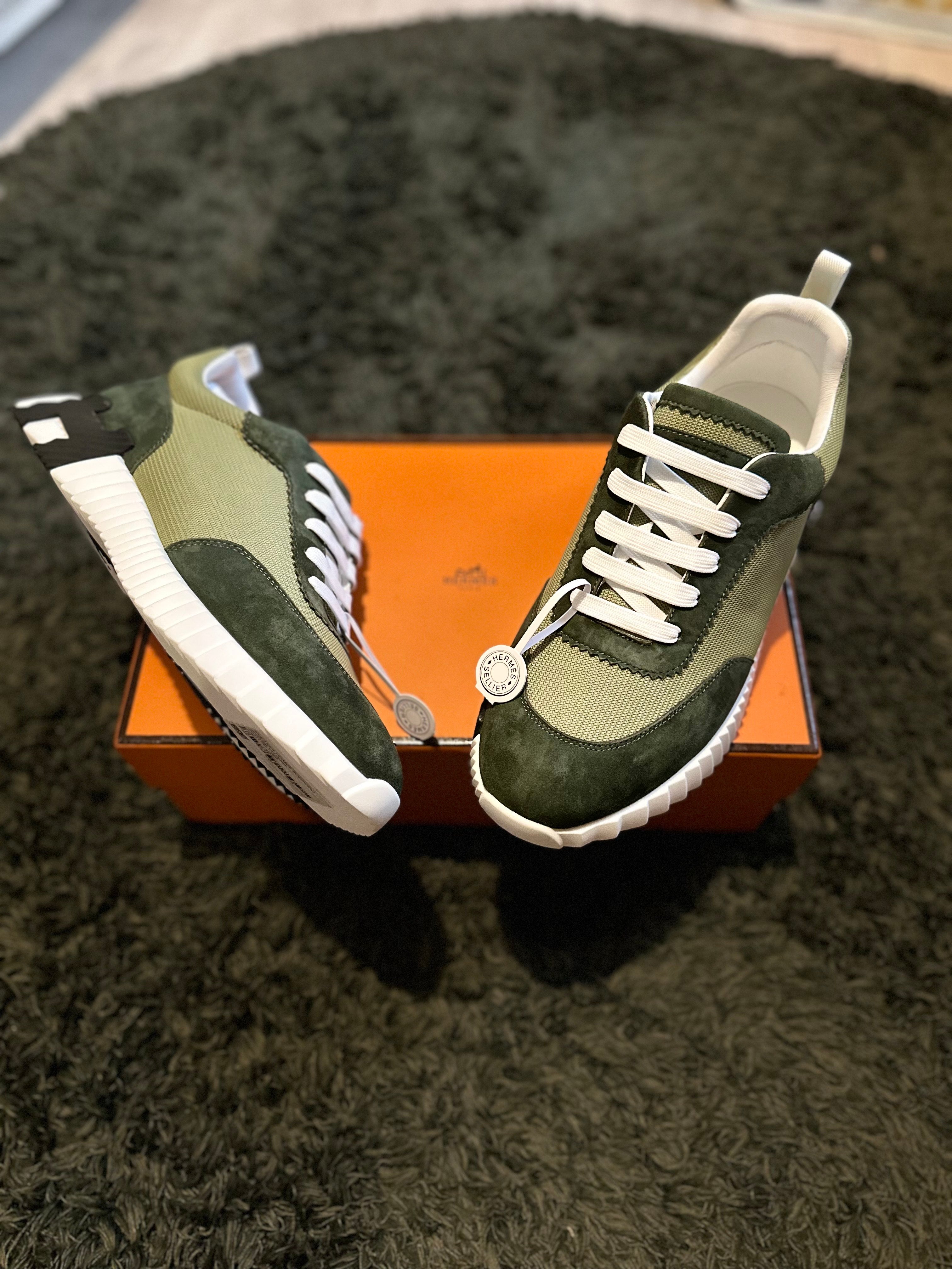 Mens H Shoes